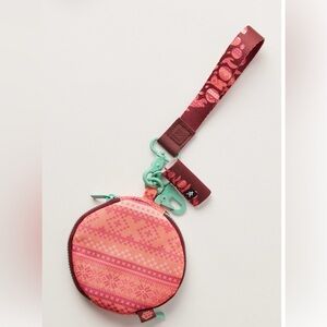 NWT Free People Movement X Thread Sidekick Wallet